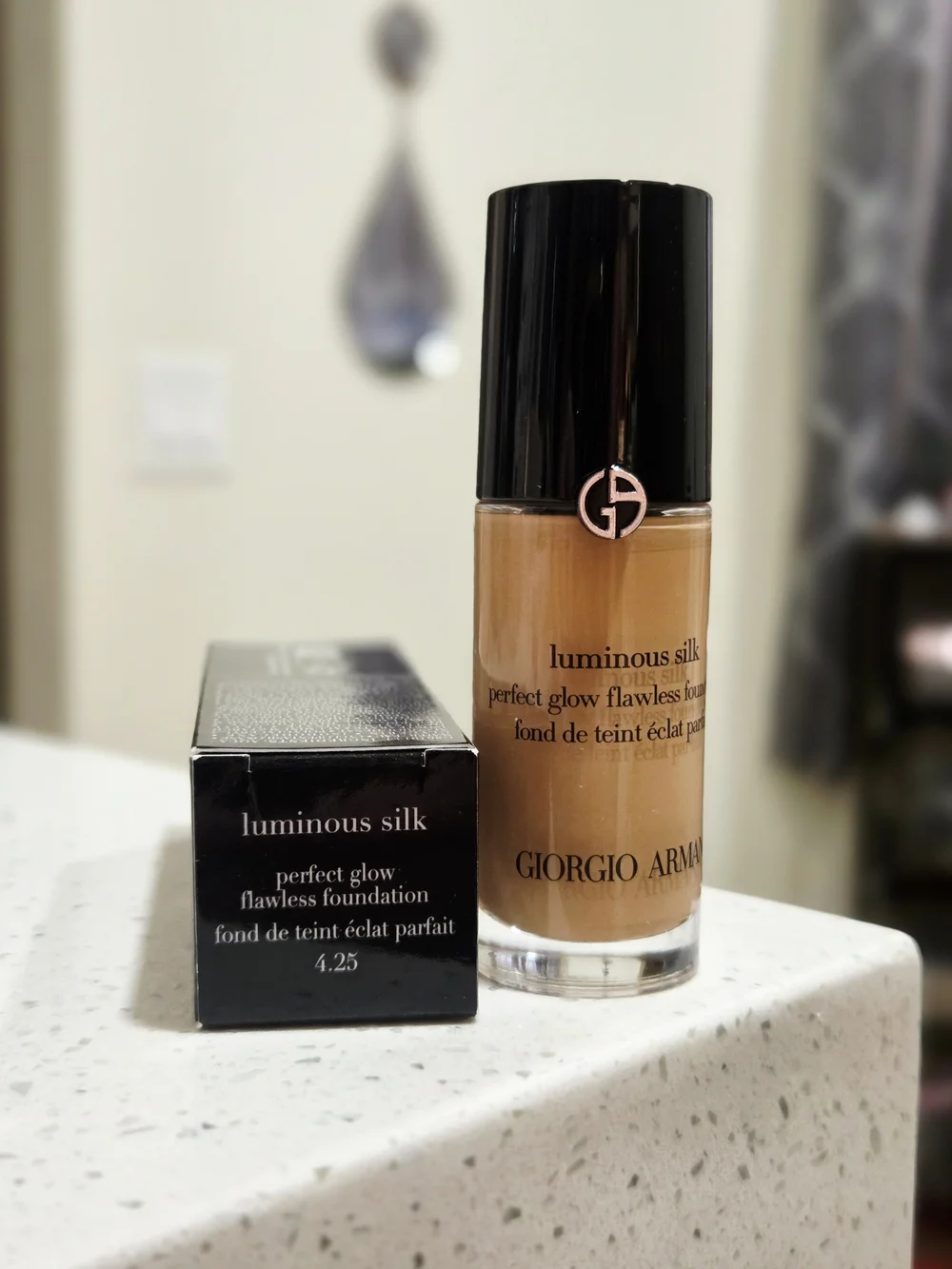 Giorgio Armani Luminous Silk Foundation - Beige (4.25)